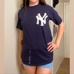 Retro Derek Jeter NY Yankees Tee  - size large